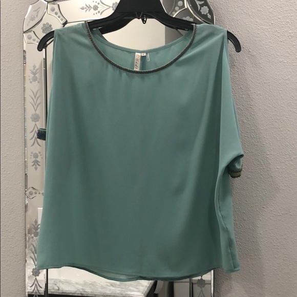 Andree Tops - ANDREE TOP...NWOT‎